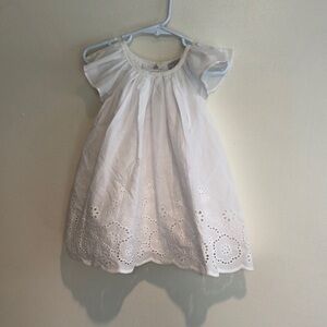 NEW Tahari white dress with lace scalloped bottom 12 months
